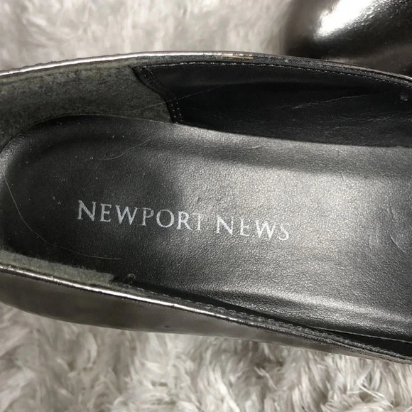 🌸NEW🌸 NEWPORT NEWS Pewter Heels - Picture 2 of 7